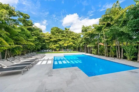 6529 SW 30th Street Miami FL 33155