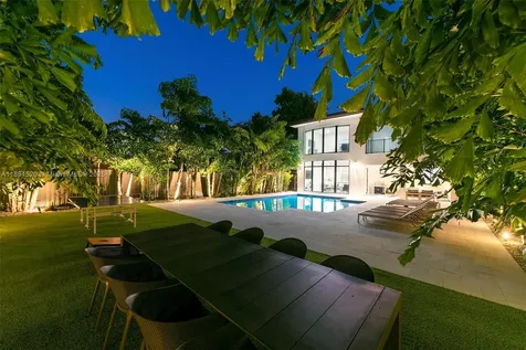 6529 SW 30th Street Miami FL 33155