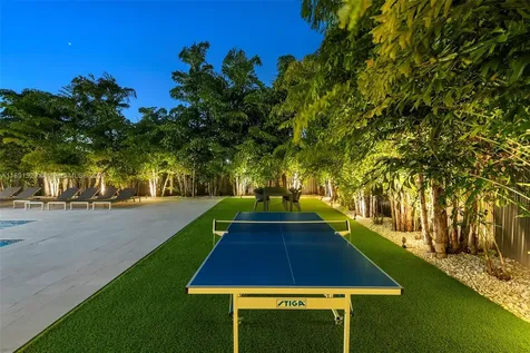 6529 SW 30th Street Miami FL 33155
