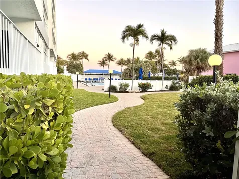 800 SE 20th Avenue Deerfield Beach FL 33441