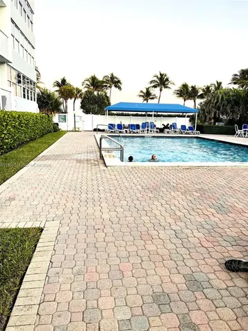 800 SE 20th Avenue Deerfield Beach FL 33441