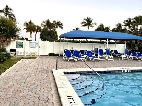 800 SE 20th Avenue Deerfield Beach FL 33441