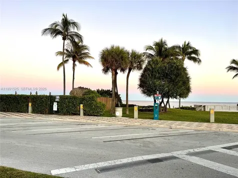 800 SE 20th Avenue Deerfield Beach FL 33441