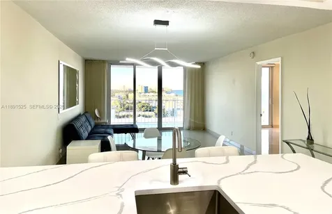800 SE 20th Avenue Deerfield Beach FL 33441