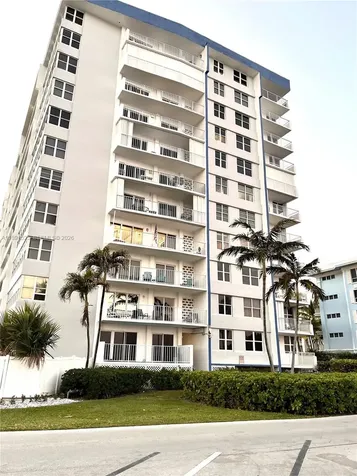 800 SE 20th Avenue Deerfield Beach FL 33441