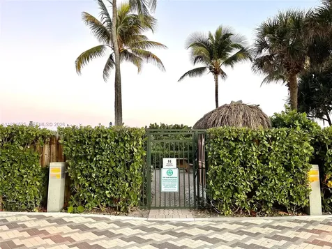 800 SE 20th Avenue Deerfield Beach FL 33441