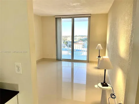 800 SE 20th Avenue Deerfield Beach FL 33441