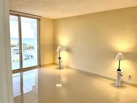 800 SE 20th Avenue Deerfield Beach FL 33441