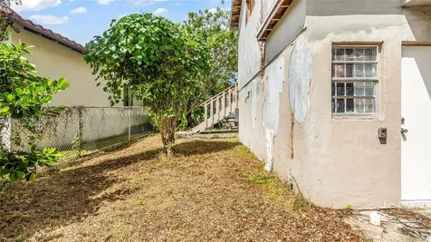 2100 SW 25th Street Miami FL 33133