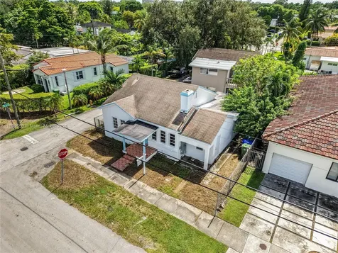2100 SW 25th Street Miami FL 33133