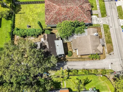 2100 SW 25th Street Miami FL 33133