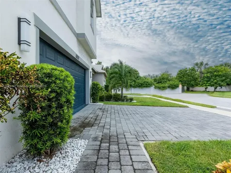 1837 Lake Cove Drive Lake Worth FL 33460