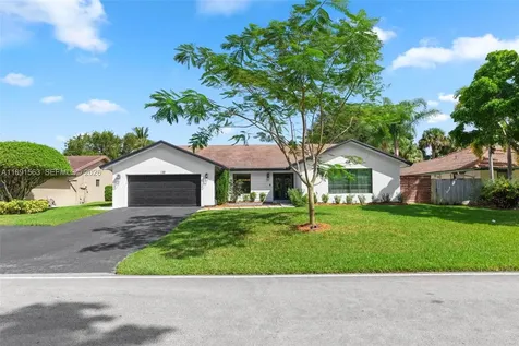 140 Torchwood Avenue Plantation FL 33324