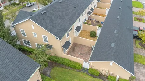 9141 Camden Gardens Street Orlando FL 32827