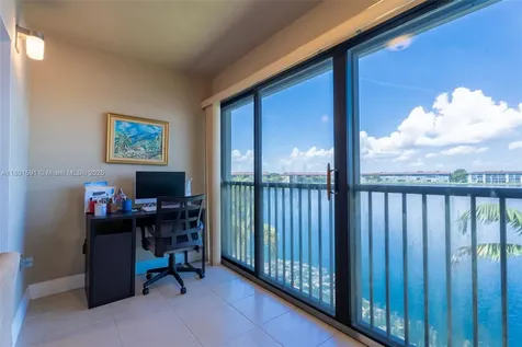1400 SW 131st Way Pembroke Pines FL 33027