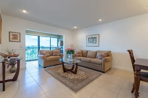 1400 SW 131st Way Pembroke Pines FL 33027