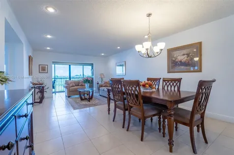 1400 SW 131st Way Pembroke Pines FL 33027