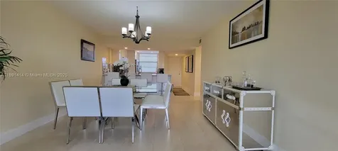 1530 Whitehall Drive Davie FL 33324