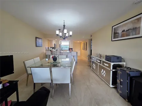 1530 Whitehall Drive Davie FL 33324