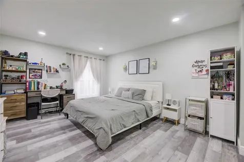 4249 S Carambola Circle S Coconut Creek FL 33066