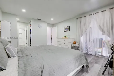 4249 S Carambola Circle S Coconut Creek FL 33066