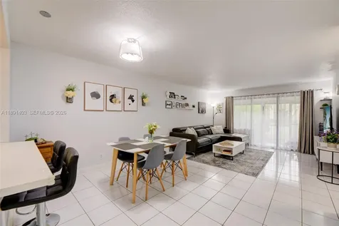 4249 S Carambola Circle S Coconut Creek FL 33066