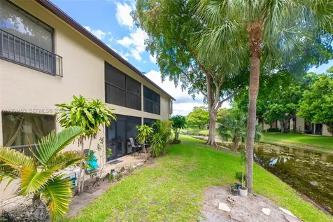 4249 S Carambola Circle S Coconut Creek FL 33066