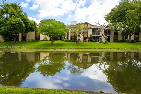 4249 S Carambola Circle S Coconut Creek FL 33066
