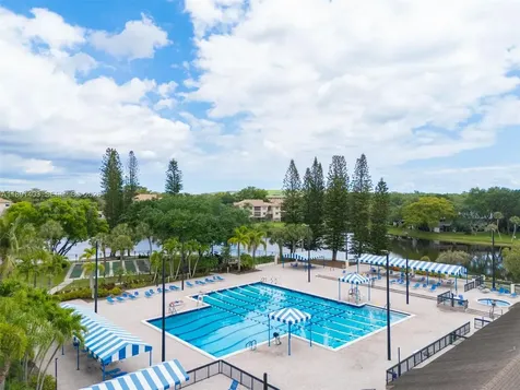 4249 S Carambola Circle S Coconut Creek FL 33066
