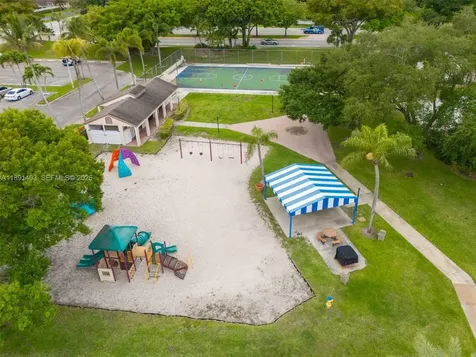4249 S Carambola Circle S Coconut Creek FL 33066