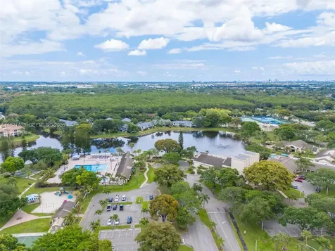 4249 S Carambola Circle S Coconut Creek FL 33066