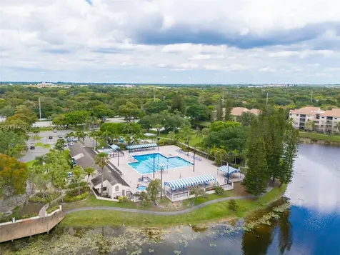 4249 S Carambola Circle S Coconut Creek FL 33066