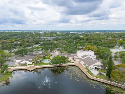 4249 S Carambola Circle S Coconut Creek FL 33066