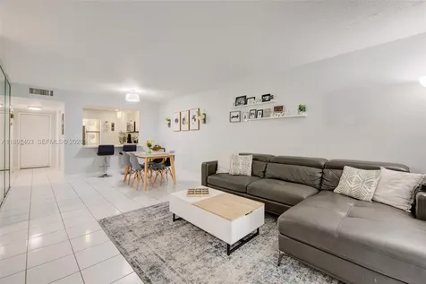 4249 S Carambola Circle S Coconut Creek FL 33066