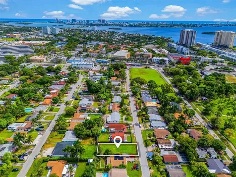 1453 NE 117th Street Miami FL 33161
