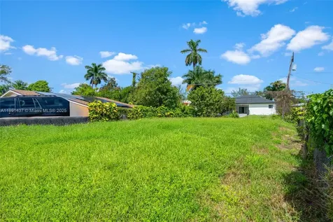 1453 NE 117th Street Miami FL 33161