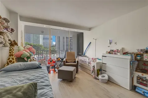 1901 Brickell Avenue Miami FL 33129