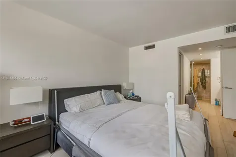 1901 Brickell Avenue Miami FL 33129