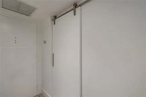 1901 Brickell Avenue Miami FL 33129