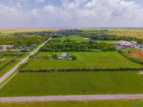 10 Acres Of Land For Sale – Exceptional Investment Opportunity Miami FL 33196