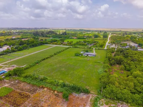 10 Acres Of Land For Sale – Exceptional Investment Opportunity Miami FL 33196