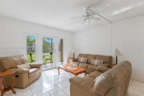 1251 SW 125th Avenue Pembroke Pines FL 33027