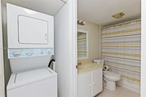 1251 SW 125th Avenue Pembroke Pines FL 33027