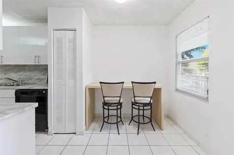 1251 SW 125th Avenue Pembroke Pines FL 33027