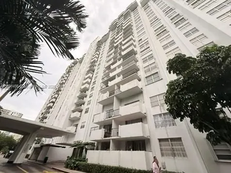 2780 NE 183rd Street Aventura FL 33160