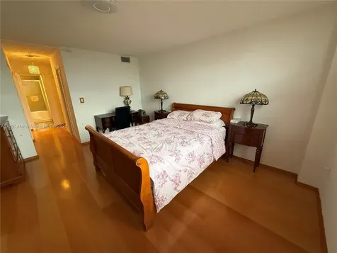 2780 NE 183rd Street Aventura FL 33160