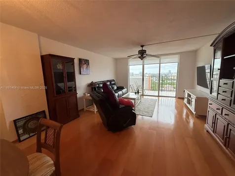 2780 NE 183rd Street Aventura FL 33160