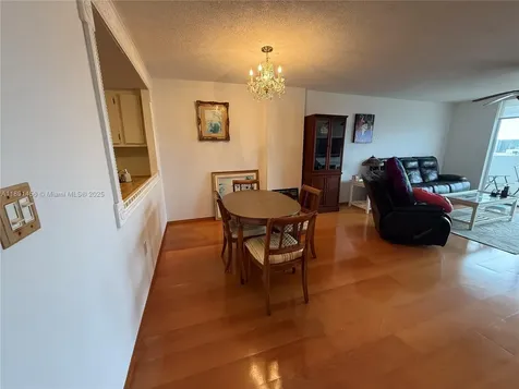 2780 NE 183rd Street Aventura FL 33160