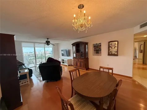 2780 NE 183rd Street Aventura FL 33160