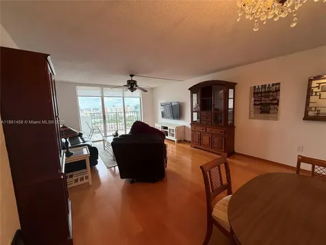 2780 NE 183rd Street Aventura FL 33160